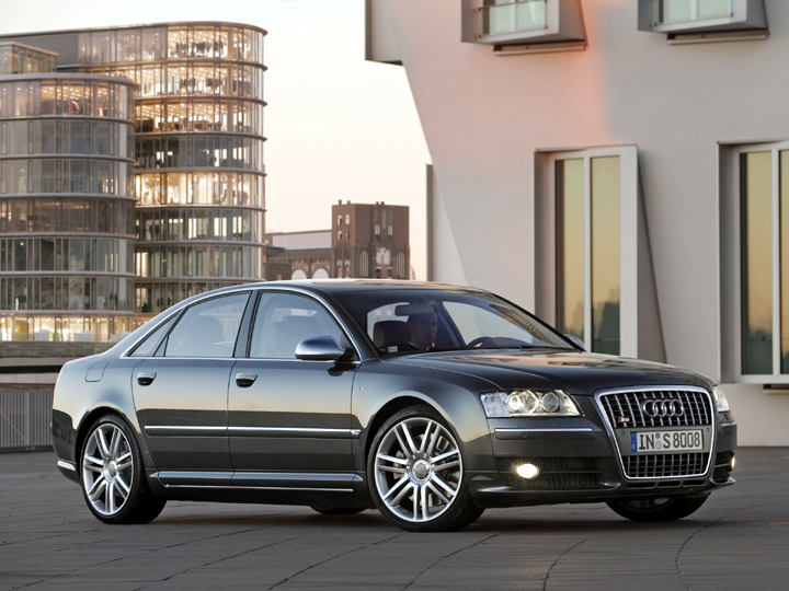 Audi S8 Quattro 5.2L V10
