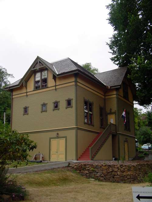 Carriage House