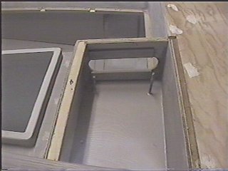 Luglio 2002 - Attacchi delle traverse posteriori viste dall'interno 