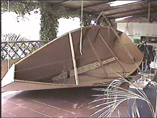 Dicembre 2001 - Capovolgimento scafo