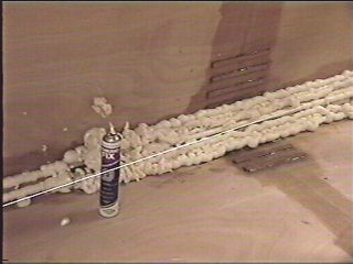 Dicembre 2001 - Schiuma poliuretanica e listelli di rinforzo in chiglia-sentina