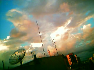 O P�R-DO-SOL VISTO DE MEU ESCRIT�RIO
