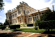 canton.jpg (20891 bytes)