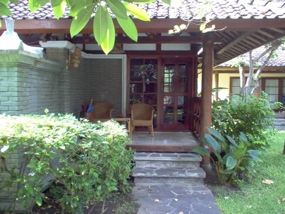 Hotel for sale Senggigi beach tourism central area in Lombok