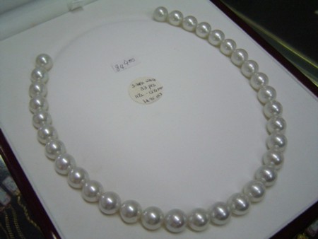 Lombok cultured silver pearls farm Indonesia