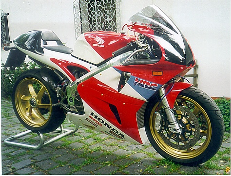 Dirk B's RC30