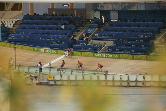 2004-Ath-05-35-velodrome-NL-training