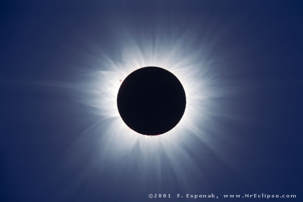 Eclips-Espenak-resemble-naked-eye-appearance