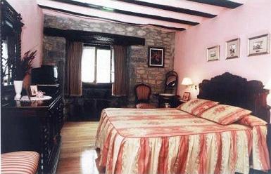 caseriomaribel.jpg (22639 bytes)