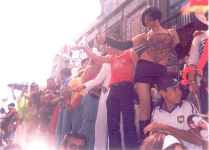 MARCHA L�SBICA GAY 2003,EN M�XICO D.F.