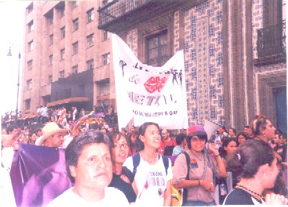 MARCHA L�SBICA GAY 2003,EN M�XICO D.F.