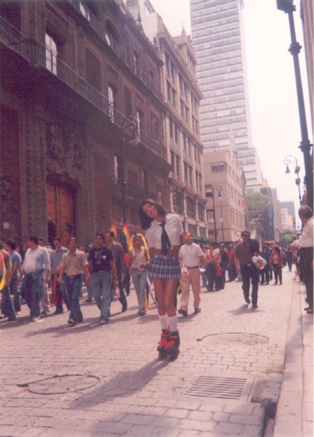 MARCHA L�SBICA GAY 2003,EN M�XICO D.F.
