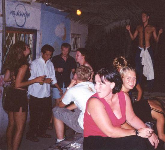 Kasper doin his Chippendale bit, but nobody's paying attention...