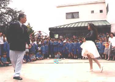 baile1.jpg (12652 bytes)