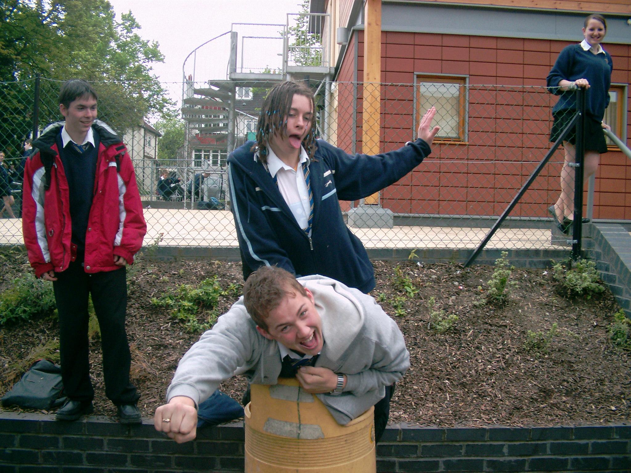 err how dirty, on a bin