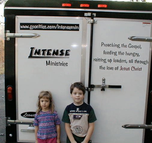 Trailer with kids, after adding new lettering, Nov 2001