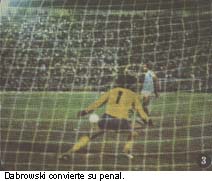 Dabrowski y el gol del triunfo.