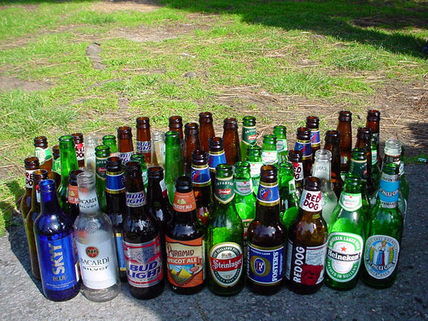 Look at all them beer bottles. Dayam!