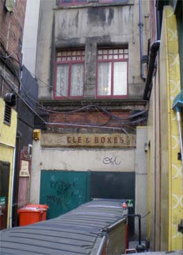 Ipswich Signs: Leeds13
