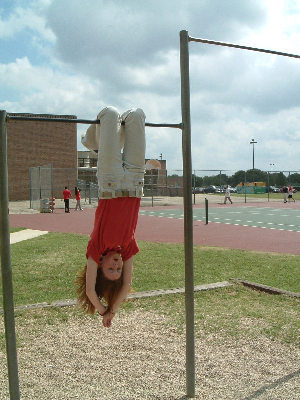 Y R U UPSIDE DOWN???