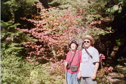 Mom & Bruce, vine maple, Tamanawanas Falls Trail