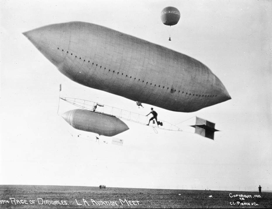 dirigible