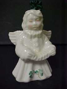 angelwithaccordion.jpg (5122 bytes)