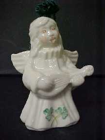 angelwithlute.jpg (5257 bytes)