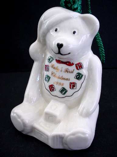 1998babysfirstxmas.jpg (15693 bytes)