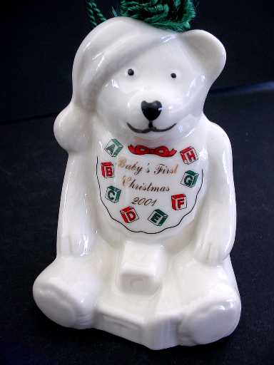 2001babysfirstxmas.jpg (16177 bytes)