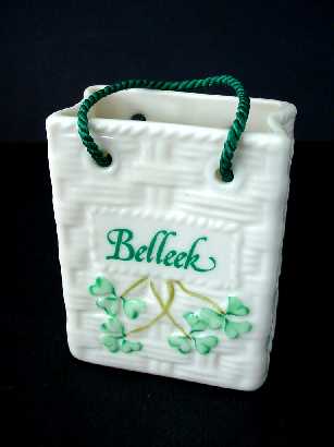 belleekbag.jpg (9853 bytes)