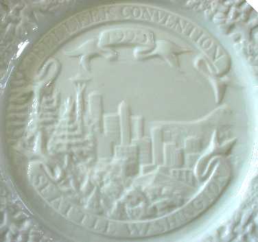 1995conventionplatezoom.jpg (11080 bytes)