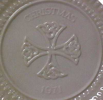 1971xmasplatezoom.jpg (11946 bytes)