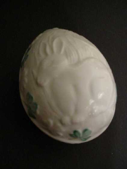 bunnyegg.jpg (9695 bytes)