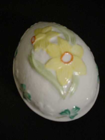 daffodilegg.jpg (10223 bytes)