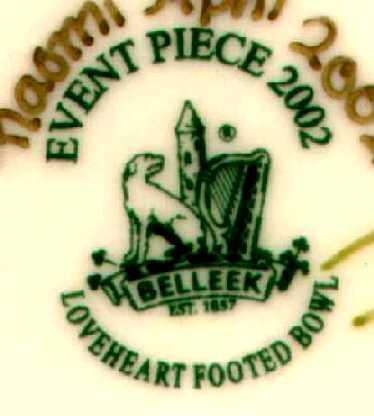 2002loveheartfootedbowlmark.jpg (15902 bytes)