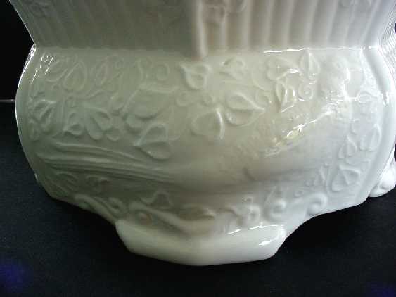 millenniumcenterpiecebowlback.jpg (14583 bytes)