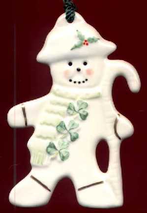 gingerbreadmanholdingcandycane.jpg (10544 bytes)