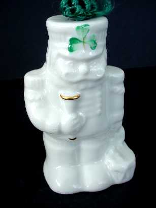 nutcrackerwithbell.jpg (8119 bytes)