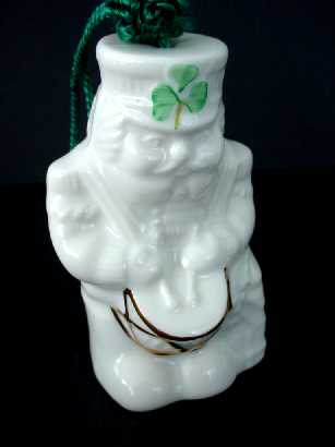 nutcrackerwithdrum.jpg (8282 bytes)