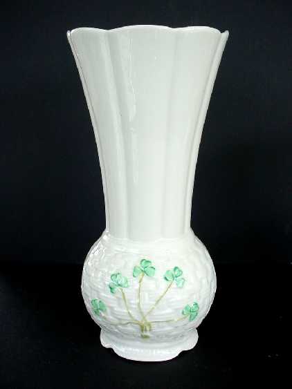 listowelvase.jpg (11571 bytes)