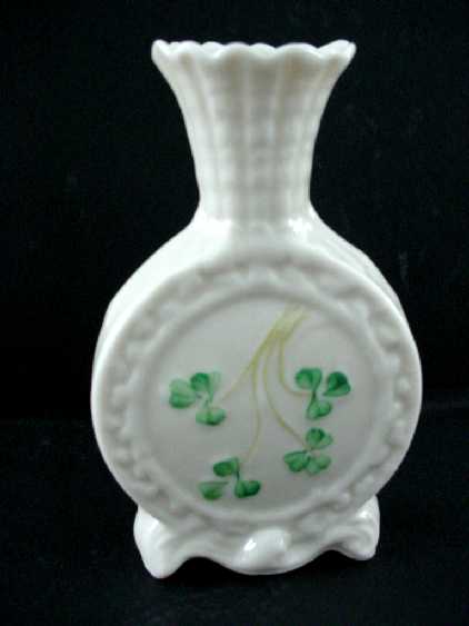 roundbottomvase.jpg (13369 bytes)
