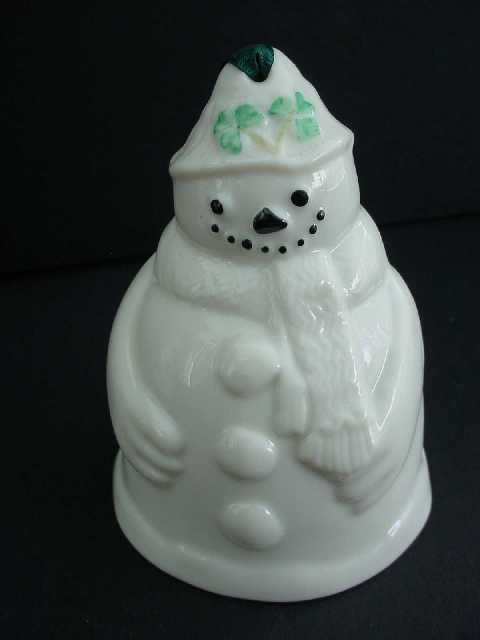 regularsnowman.jpg (13199 bytes)