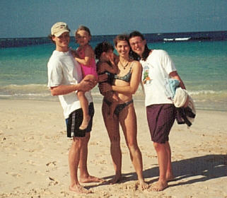 Sara & Ashley with Heidi, Rachel, & Kayla&nbsp; - Culebra 3/2001
