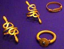 brazaletes y pulseras