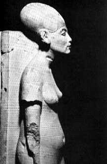 Nefertiti anciana