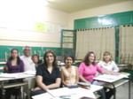 Prof. Alba Cantero (Sistemas) con alumnos