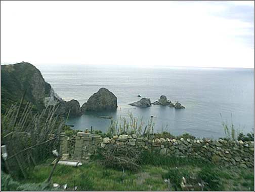 Isola di Ponza - Veduta della costa