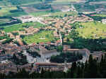 gubbio.jpg (189898 bytes)