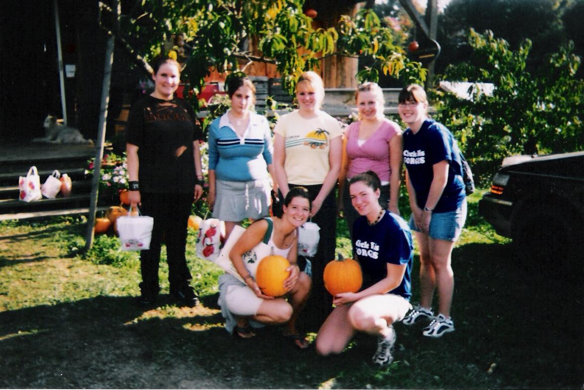 Apple Picking Club Social - Tracy, Liz, Erin, Becca, Dana, Elisa and Laura.